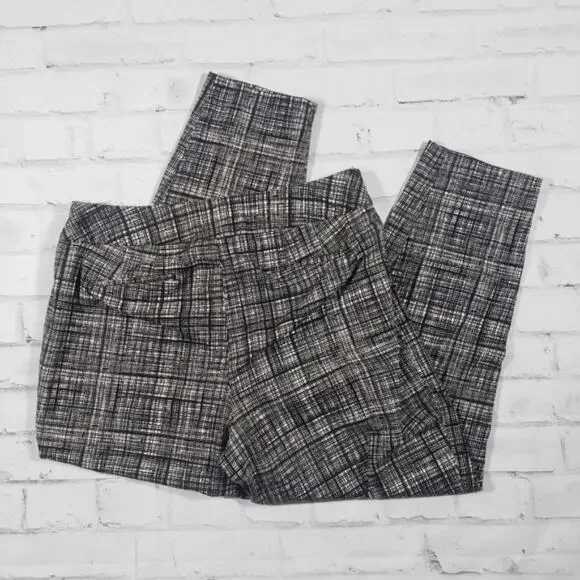 Cato Woman Black and White Sketchy Plaid Trouser Pants Size 16W - Picture 2 of 15